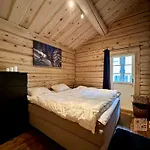 Stylish Log In With View & Sauna האפג'ל