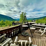 Stylish Log In With View & Sauna בית נופש האפג'ל