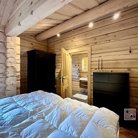 Stylish Log In With View & Sauna *