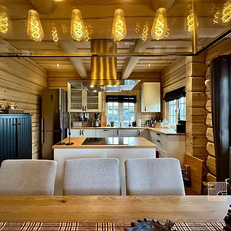 Stylish Log In With View & Sauna Hafjell