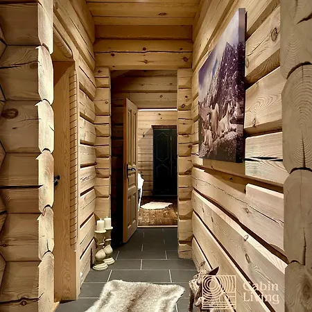 Stylish Log In With View & Sauna בית נופש *