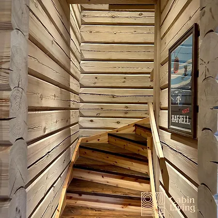 Stylish Log In With View & Sauna בית נופש