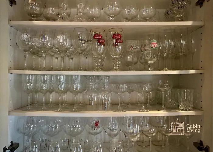 Stylish Log In With View & Sauna Semesterbostad *